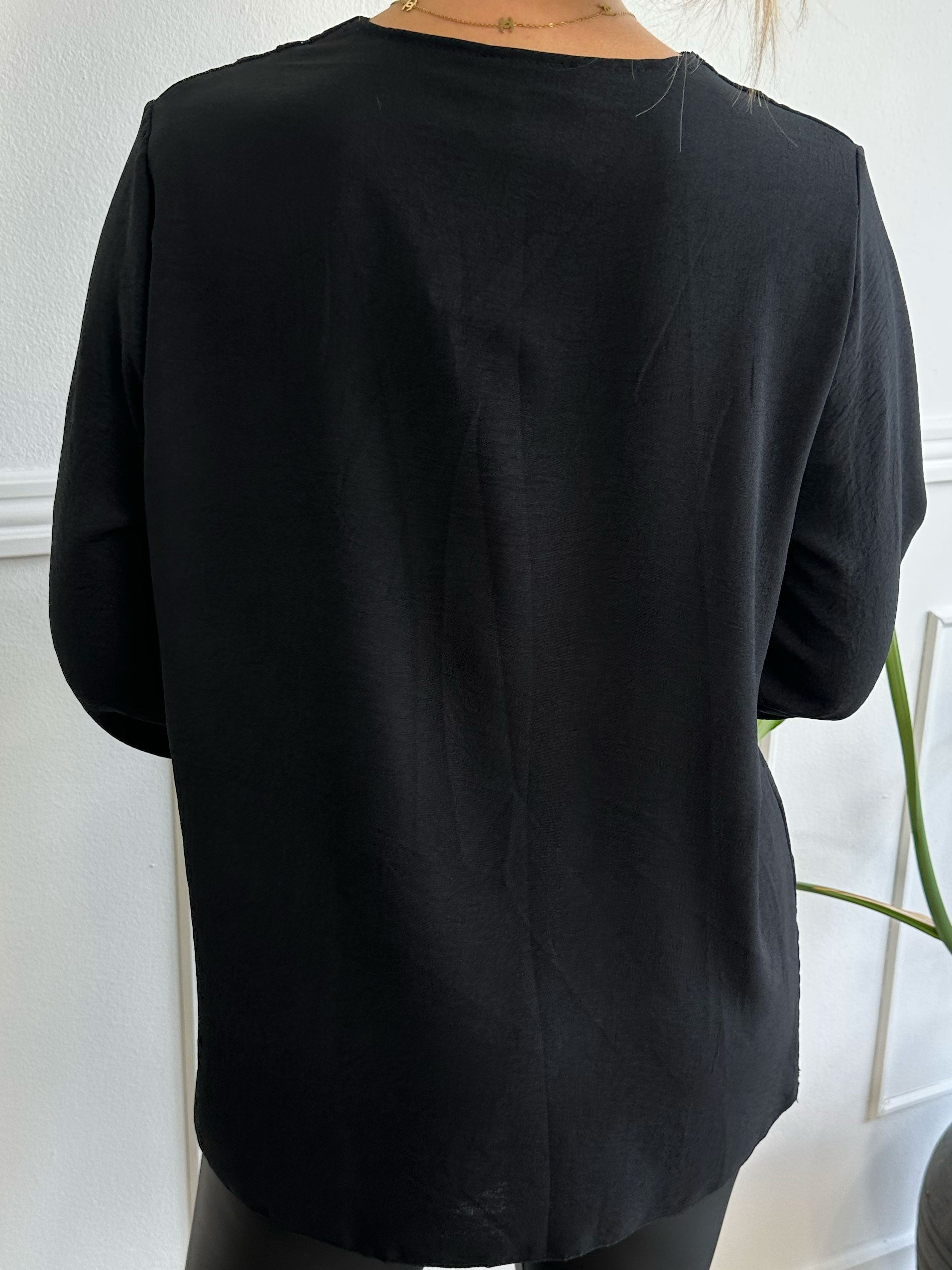 Elly Shirt - Simpel blus med spetskant